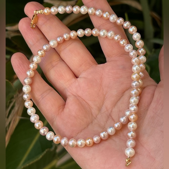 High quality cultured freshwater 6mm pearl 14/20 gold filled 17 inch necklace - Picture 5 of 9